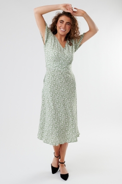 womens green and white wide waistband modest dress